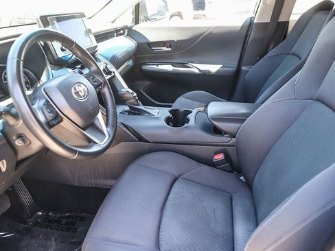Certified 2023 Toyota Venza LE AWD/4WD image 17