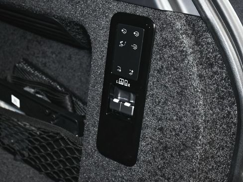 Used 2023 Land Rover Range Rover Autobiography AWD/4WD image 72