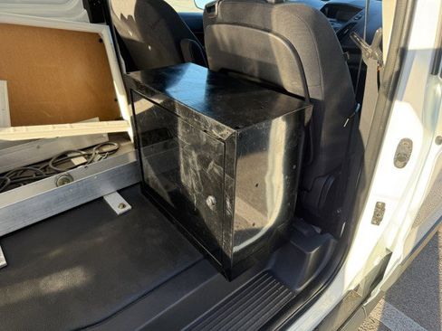 Used 2018 Ford Transit Connect XL image 15