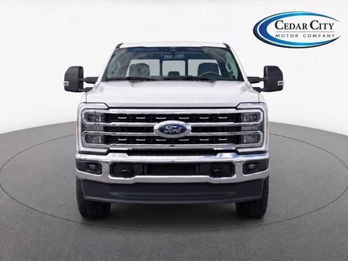 Used 2026 Ford F250 Lariat w/ FX4 Off-Road Package AWD/4WD image 5