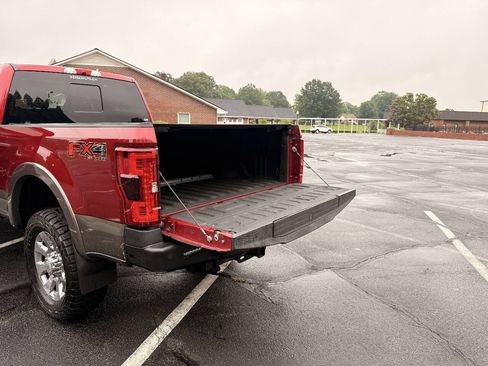 Used 2017 Ford F250 King Ranch w/ King Ranch Ultimate Package AWD/4WD image 32