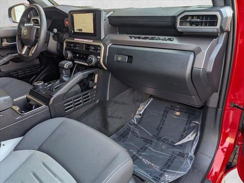 Used 2025 Toyota Tacoma TRD Off-Road AWD/4WD image 19
