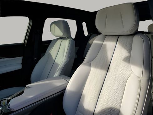 Certified 2024 Cadillac Lyriq Luxury w/ LPO, Floor Liner Package image 26