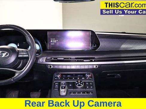 Used 2023 Hyundai Palisade Limited w/ Winter Package AWD/4WD image 24
