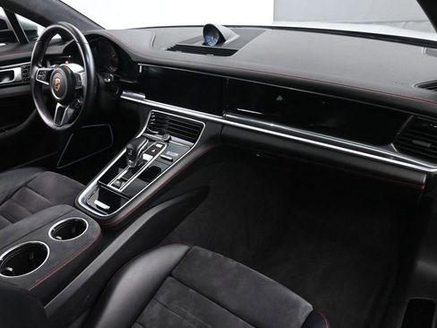 Used 2019 Porsche Panamera GTS AWD/4WD image 29
