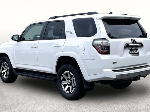 Used 2020 Toyota 4Runner TRD Off-Road Premium AWD/4WD image 15