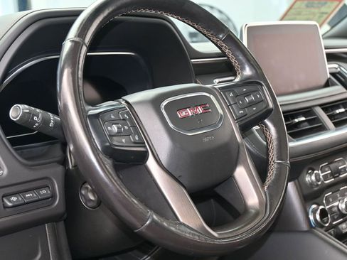 Used 2022 GMC Yukon XL AT4 w/ AT4 Premium Package image 14