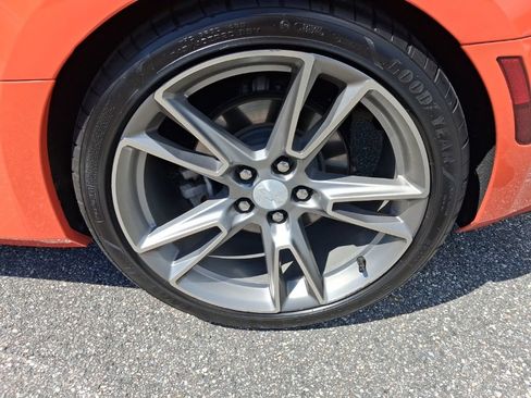 Used 2019 Chevrolet Camaro LT RWD image 15