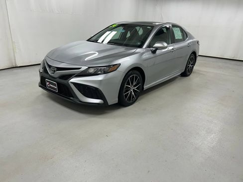Certified 2024 Toyota Camry SE w/ Convenience Package FWD image 2