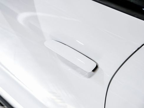 Used 2023 Porsche Taycan image 40