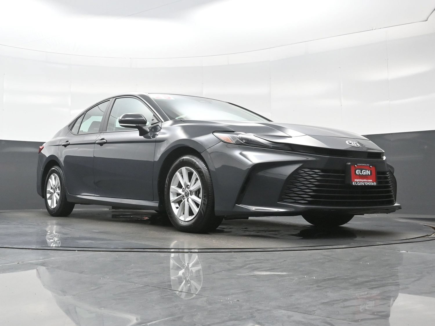 Used 2025 Toyota Camry LE FWD image 26