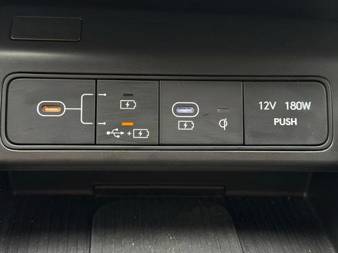 Certified 2024 Hyundai Kona Limited AWD/4WD image 35
