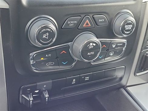 Certified 2023 RAM 1500 Classic SLT w/ Trailer & Traction Group image 17