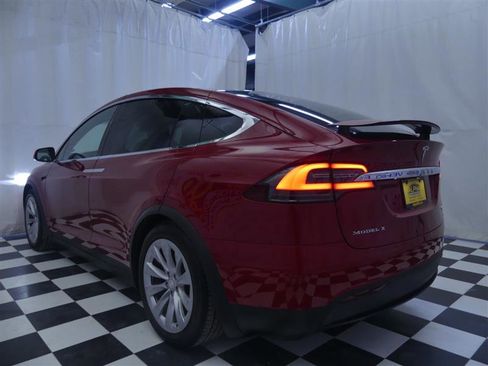 Used 2017 Tesla Model X 100D AWD/4WD image 5