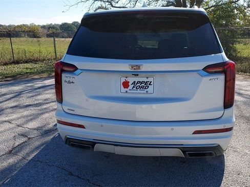 Used 2021 Cadillac XT6 Premium Luxury w/ Platinum Package image 4