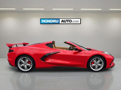 Used 2023 Chevrolet Corvette Stingray Premium Cpe w/ Z51 Performance Package RWD image 8