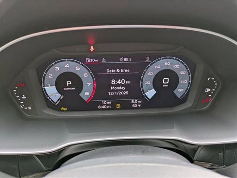 New 2025 Audi Q3 2.0T Premium image 11