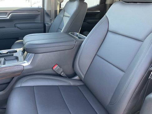New 2026 GMC Sierra 1500 SLT w/ SLT Premium Package image 22