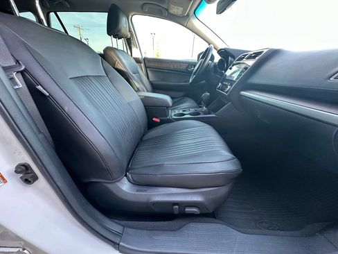 Used 2018 Subaru Outback 3.6R Limited AWD/4WD image 20