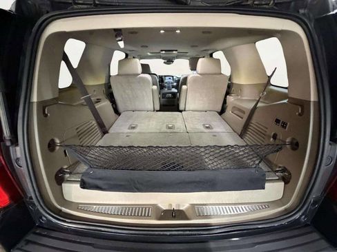 Used 2017 Chevrolet Tahoe LT w/ LT Signature Package image 7