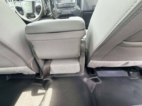 Used 2019 Chevrolet Silverado 2500 W/T AWD/4WD image 27
