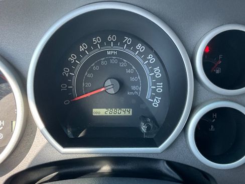 Used 2010 Toyota Tundra 4x4 Double Cab image 29