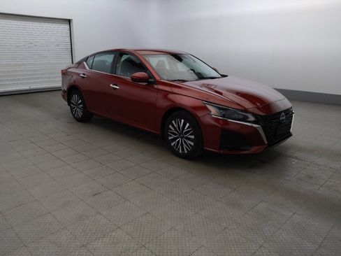 Used 2023 Nissan Altima 2.5 SV AWD/4WD image 11
