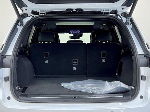 New 2025 Jeep Grand Cherokee Overland w/ Adv Protech Group III image 5