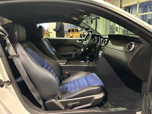 Used 2008 Ford Mustang GT Premium image 10