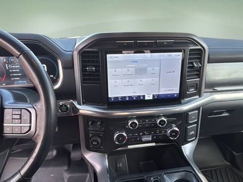 Used 2023 Ford F150 Lariat AWD/4WD image 10
