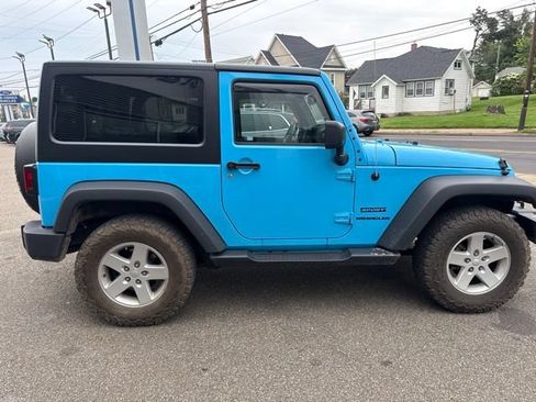 Used 2017 Jeep Wrangler Sport w/ Quick Order Package 24S AWD/4WD image 5