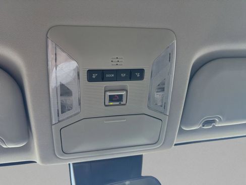 Used 2025 Toyota RAV4 LE FWD image 18