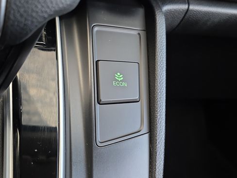 Used 2019 Honda CR-V LX image 22