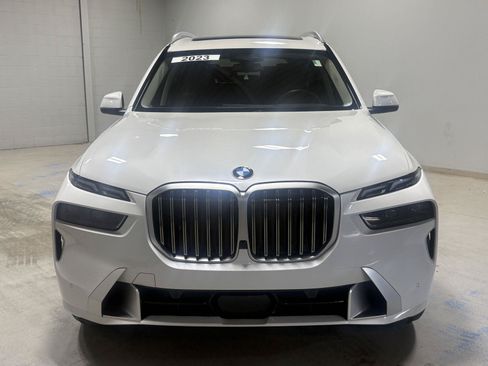 Used 2023 BMW X7 xDrive40i w/ Executive Package AWD/4WD image 14