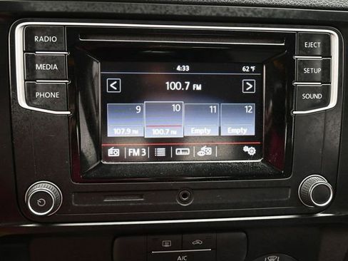 Used 2017 Volkswagen Jetta S image 20