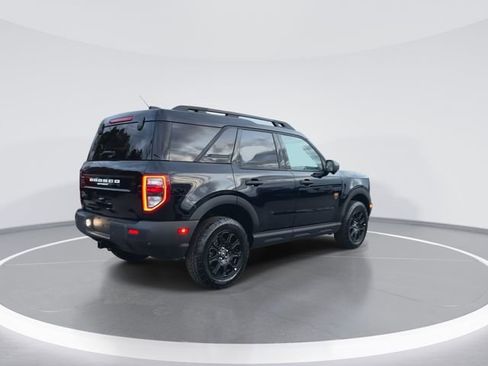 Used 2025 Ford Bronco Sport Badlands image 8