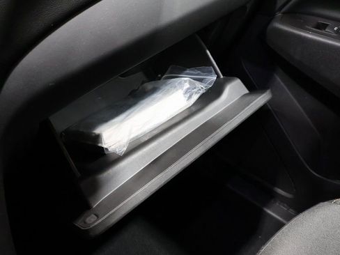 Used 2020 Chevrolet Equinox LT image 38