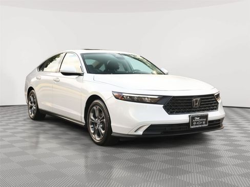 Used 2024 Honda Accord EX image 1