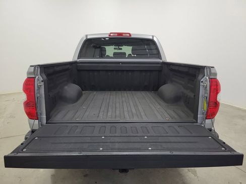 Used 2017 Toyota Tundra SR5 image 8