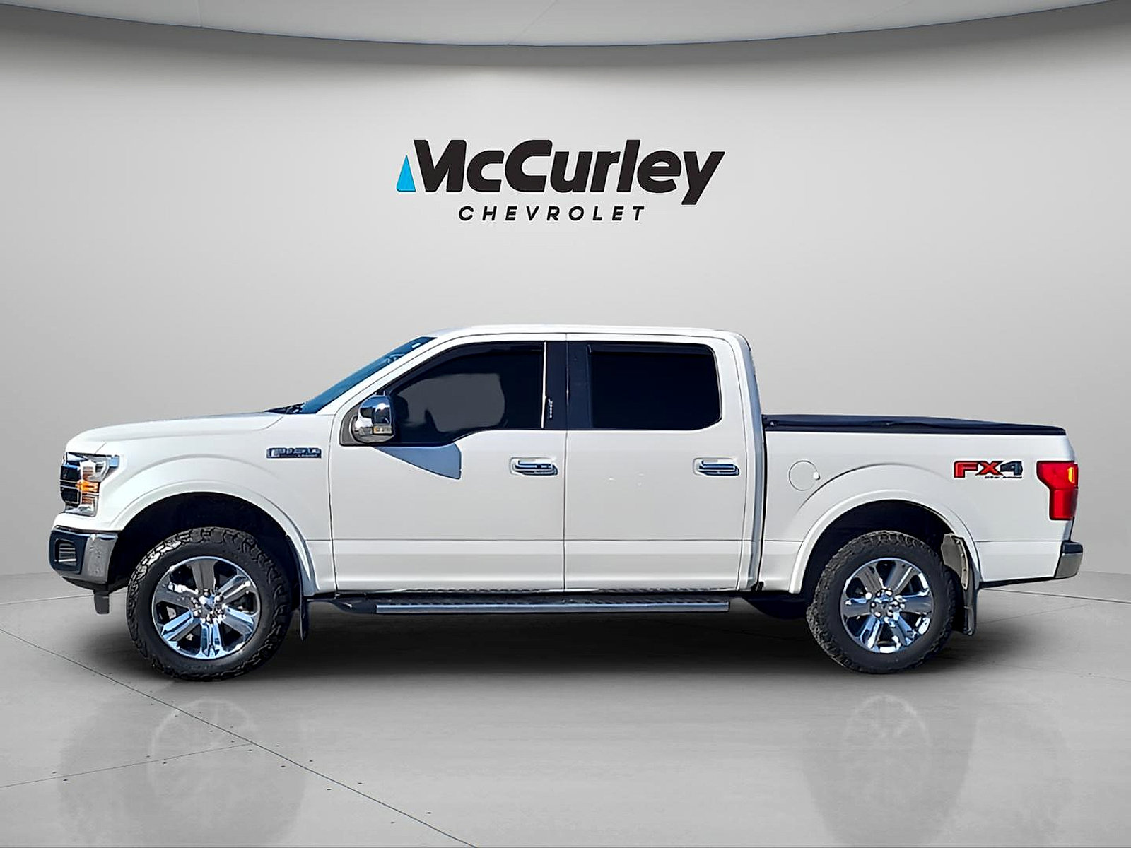 Used 2020 Ford F150 Lariat w/ Equipment Group 502A Luxury AWD/4WD image 4