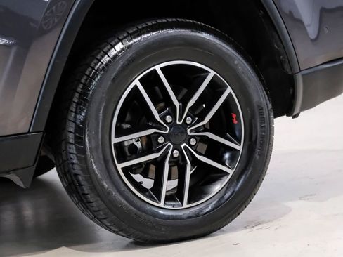 Used 2019 Jeep Grand Cherokee Trailhawk w/ Trailhawk Luxury Group AWD/4WD image 66