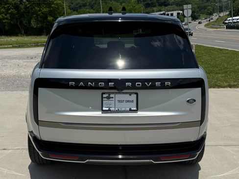 Used 2023 Land Rover Range Rover SE AWD/4WD image 6