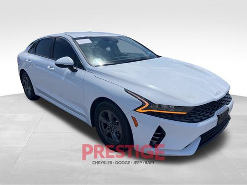 Used 2022 Kia K5 LX FWD image 4