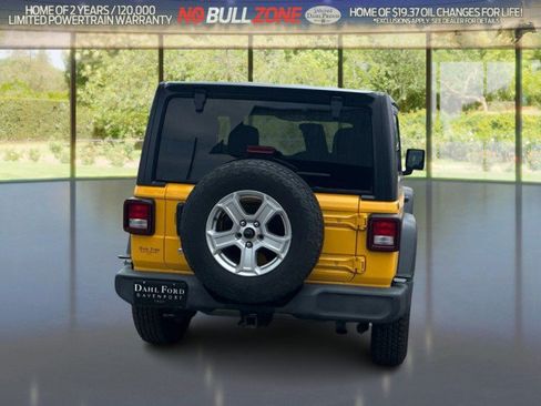 Used 2019 Jeep Wrangler Sport AWD/4WD image 4