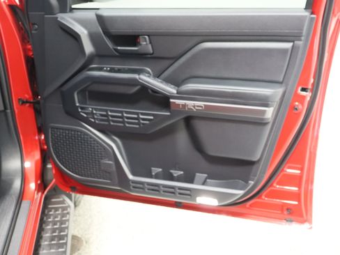 Certified 2025 Toyota 4Runner TRD Off-Road Premium w/ Tow Technology Package AWD/4WD image 38