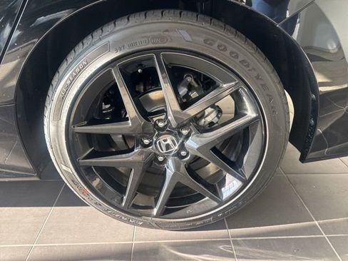 Used 2024 Honda Civic Sport image 8