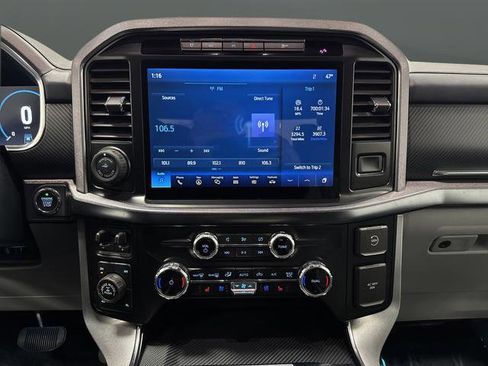 Used 2023 Ford F150 Limited image 9