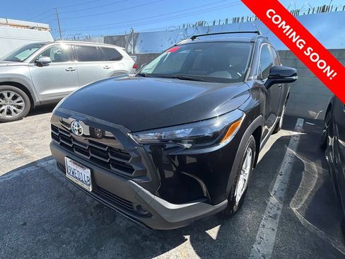 Used 2026 Toyota Corolla Cross LE FWD image 2