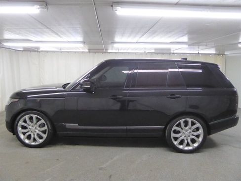 Used 2019 Land Rover Range Rover Supercharged image 4