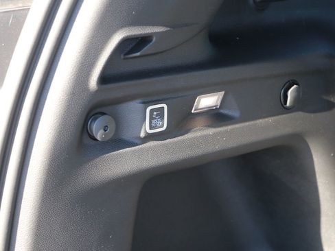 New 2025 Jeep Grand Cherokee L Laredo image 29